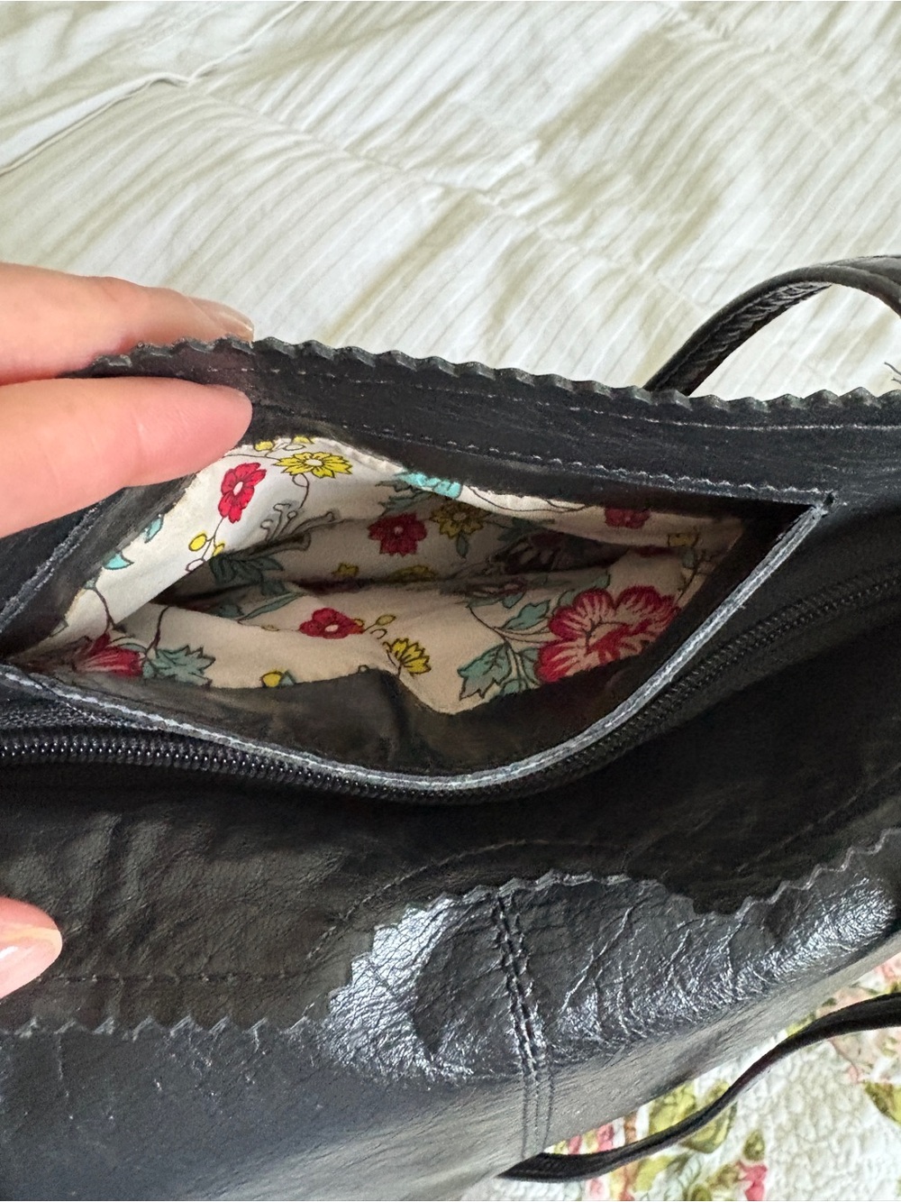 Latico Soft Leather Black Tote Bag Double Strap Zipper Top - Picture 11 of 12